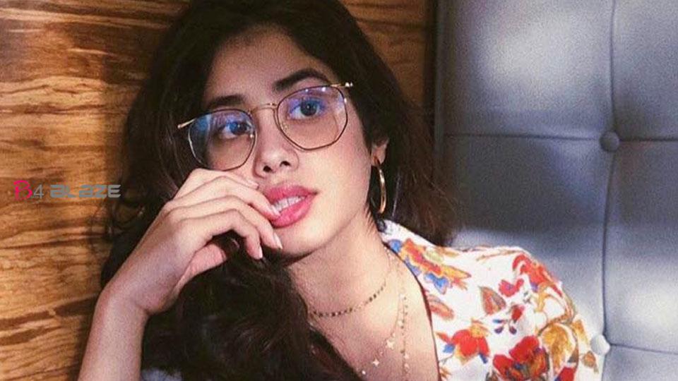 Janhvi Kapoor Biography, Age, Photos, and Family