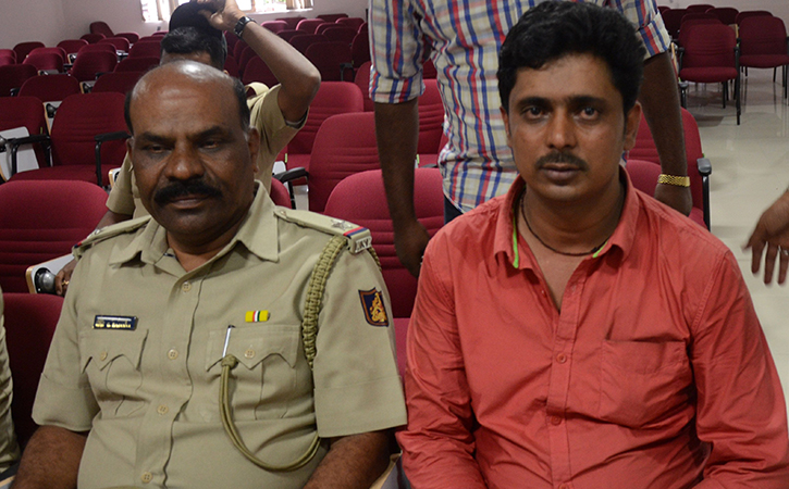 Auto Driver From Bengaluru Risked His Life To Foil A Nirbhaya-Like Horror In The Garden City